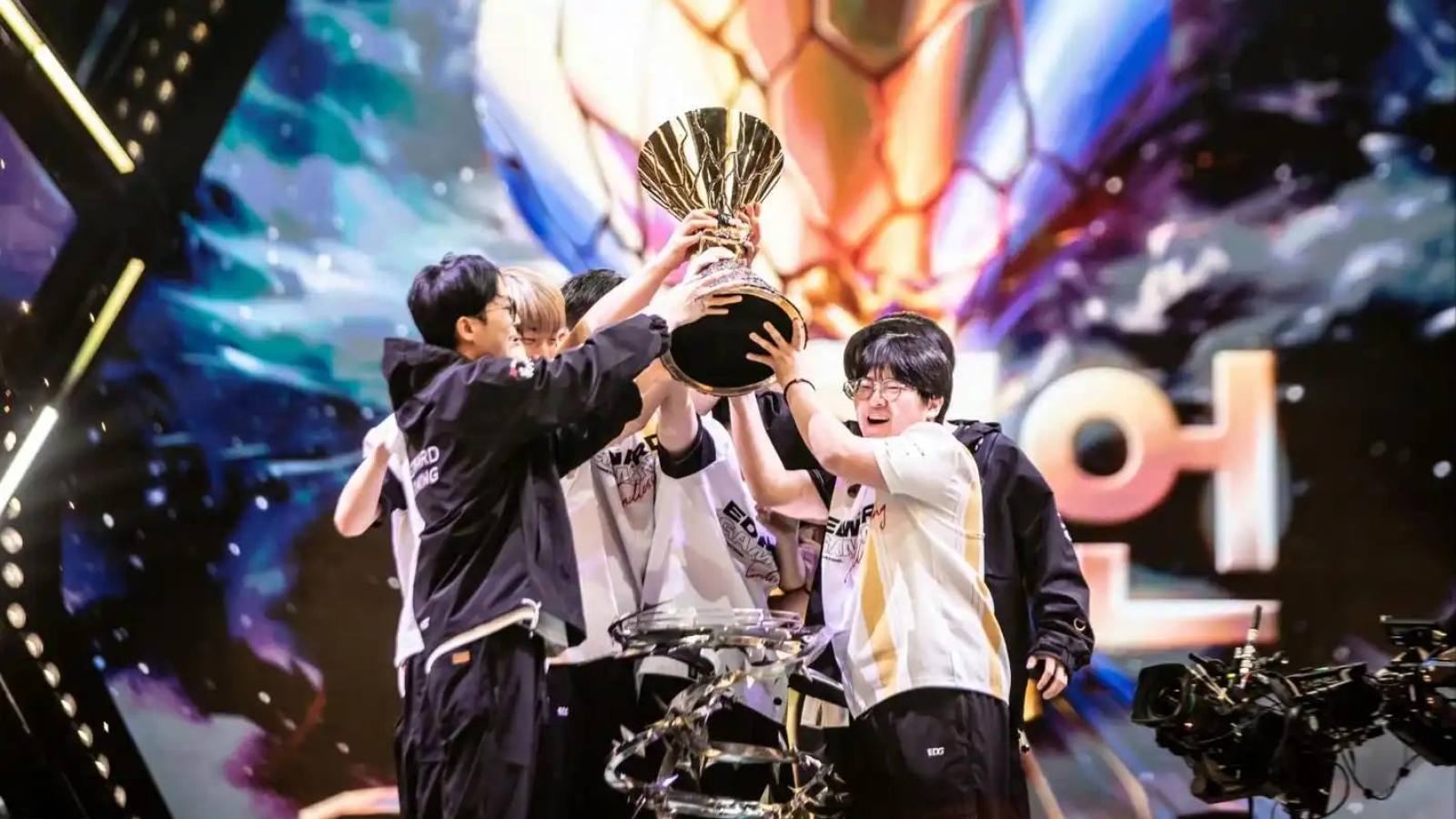 LOL2026全球总决赛S16 即时比分栏目速览